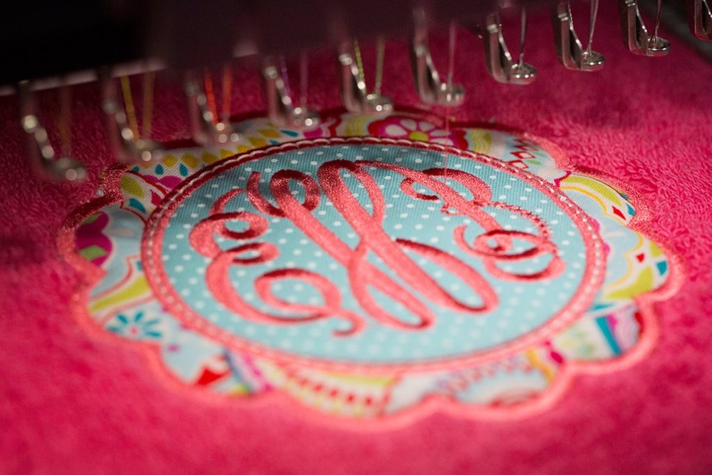 On Machine - Circle Script Monogram 