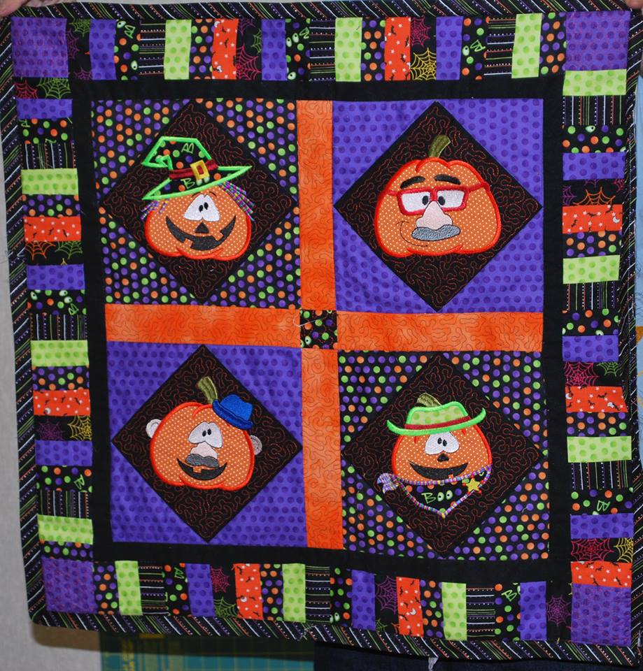 Pumpkin Heads - Wall Hanging