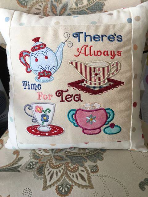 julie_moore_teatimeapplique